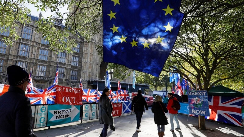 Die Briten wollen raus aus der Europäischen Union. Doch die Umsetzung des Wunsches gestaltet sich nach wie vor schwierig.