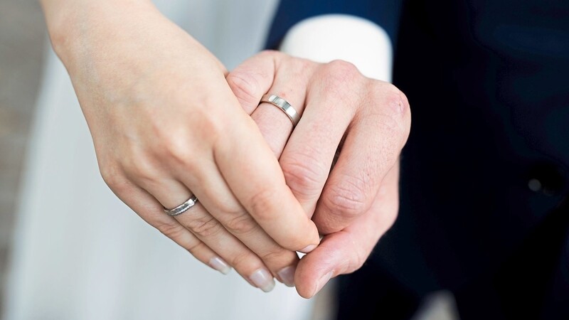 In Wörth heiraten am 22. Februar vier Paare. "Das sind alleine an einem Tag mehr Hochzeiten, als sonst im ganzen Februar sind", sagt Standesamtleiter Andreas Gritschmeier.