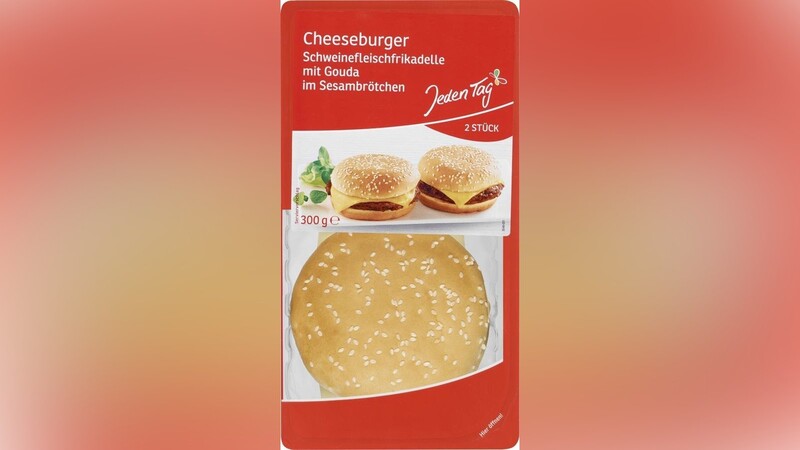 Auf Lebensmittelverpackungen sollte vollumfänglich vor Allergenen gewarnt werden. Bei Cheeseburgern aus dem Hause ZHG (Zentrale Handelsgesellschaft) war dies jüngst allerdings nicht der Fall. Der Hersteller ruft die Ware nun deshalb zurück.