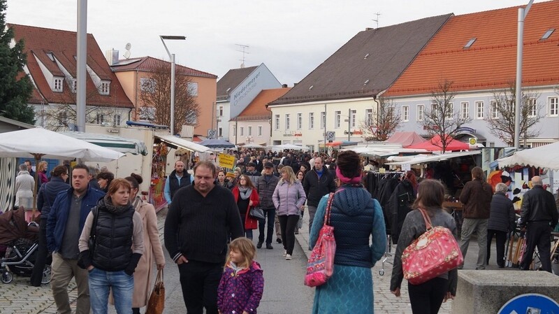 Am Sonntag, 17. November, veranstaltet die Stadt Osterhofen ihren verkaufsoffenen Sonntag mit Markt.