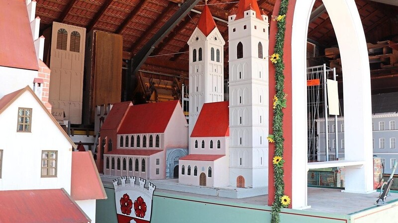 Das beeindruckende Modell von Kastulusmünster und Johanniskirche.