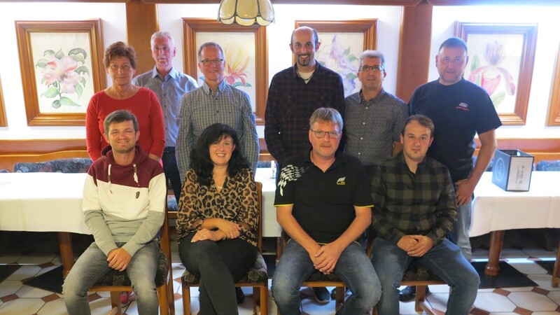 Die neue Vorstandschaft des MSC Hohenwarth mit den Ausschussmitgliedern.