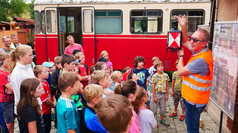 Einen spaßigen Tag mit und rund um das "Bockerl" erlebten die Ferienkinder aus Au und Rudelzhausen.