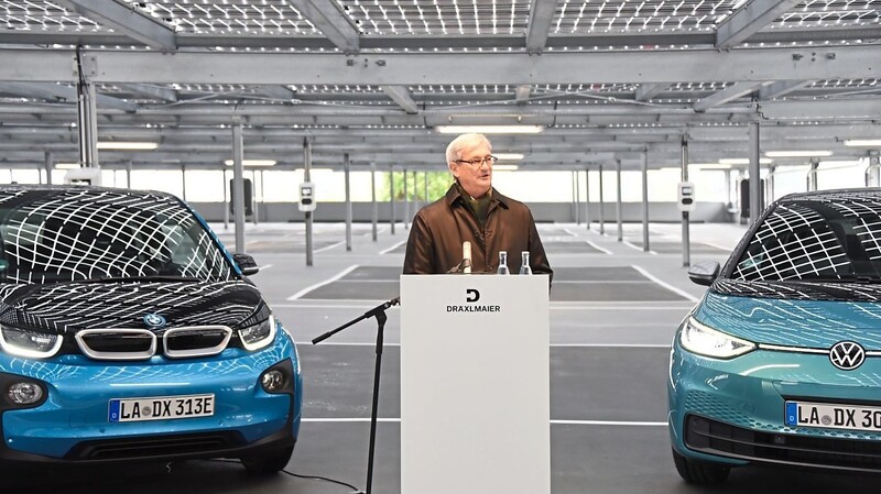 Strom aus dem Solardach und Erfahrung im Umgang mit Elektrizität im Fahrzeug - Dräxlmaier ist für die elektromobile Zukunft gut aufgestellt.