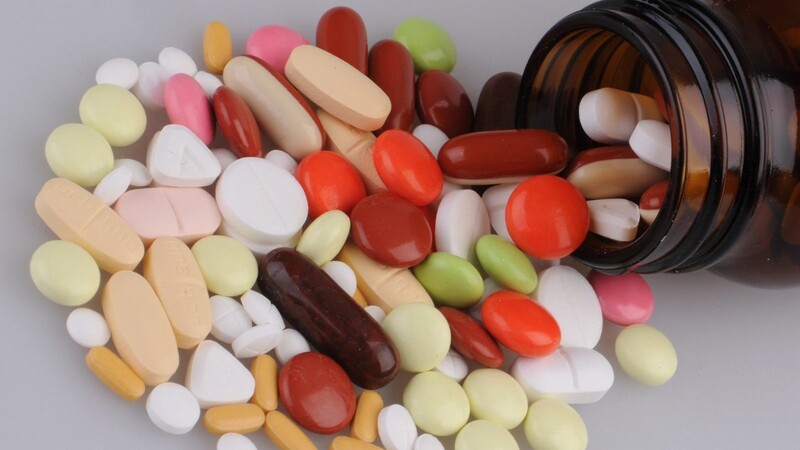Zu viele Vitamine: Vitamin-B-Kapseln-Hersteller Robert Fanz Naturversand GmbH startet einen Rückruf.