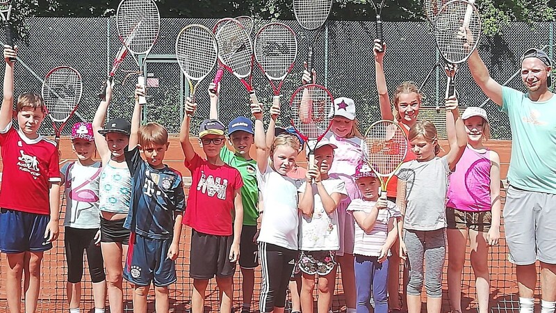 Mit Spaß dabei waren die Kinder beim Ferienprogramm des Auer Tennisclubs.