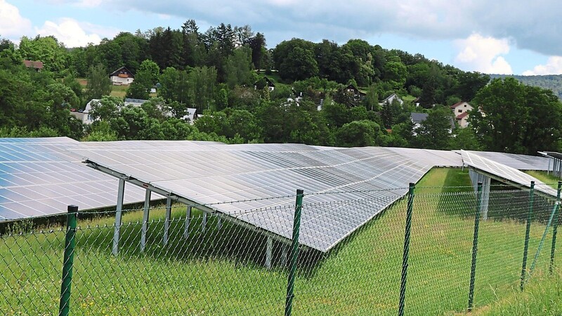 Mit einem Leitfaden, der im Juli vom Stadtrat verabschiedet werden soll, will die Stadt Waldmünchen die Errichtung von Photovoltaik-Freiflächenanlagen im Gemeindegebiet regeln.