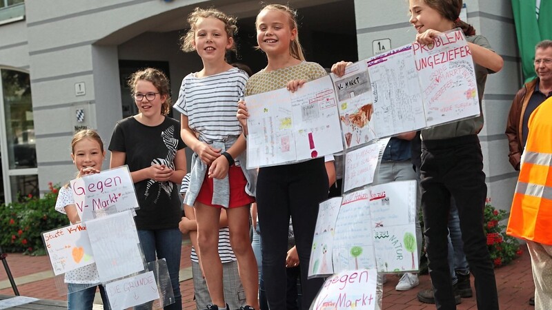 Einige Kinder formierten sich zu einer Gegendemonstration.