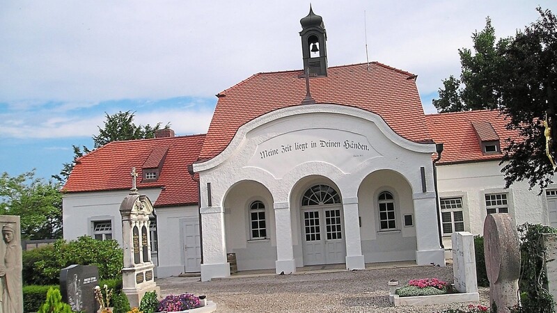 Für die Bestattungsdienstleistungen auf den gemeindlichen Friedhöfen in Velden (Bild) und Vilslern wurde ein neuer Vertrag mit der Firma Eichner abgeschlossen.