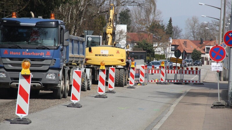 Am östlichen Ende des Schanzlwegs haben die Bauarbeiten bereits begonnen.
