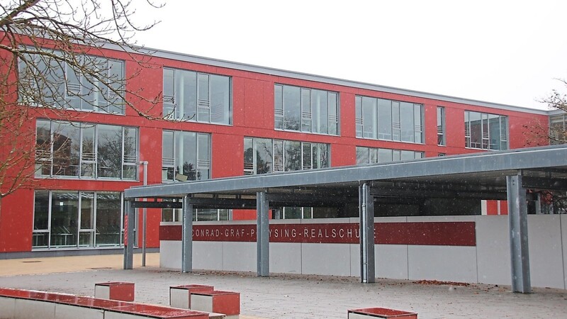Die Conrad-Graf-Preysing-Realschule in Plattling will natürlich die Schülerzahl halten.