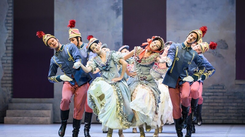 Das Staatsballett tanzt "Coppélia" im Nationaltheater.
