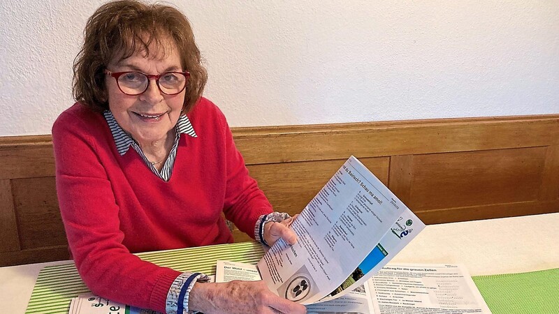 Seit 20 Jahren schreibt Heisti Schiedermeier Rätsel für das Seniorenmagazin des Landkreises, Abseits denkste. In den vergangenen Jahren hat sie sich dafür auch immer wieder Rätsel ausgedacht.