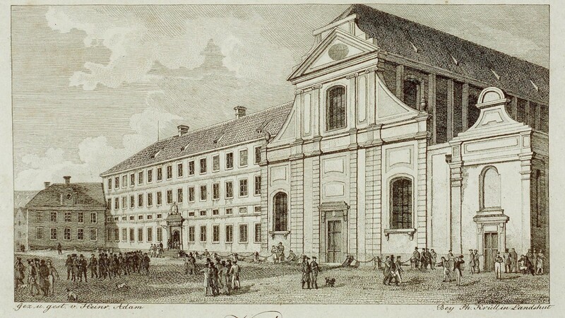 Von 1802 bis 1826 befand sich die Universität im heutigen Regierungsgebäude. Im ersten Jahr erhielt sie den Namen Ludwig-Maximilians-Universität.