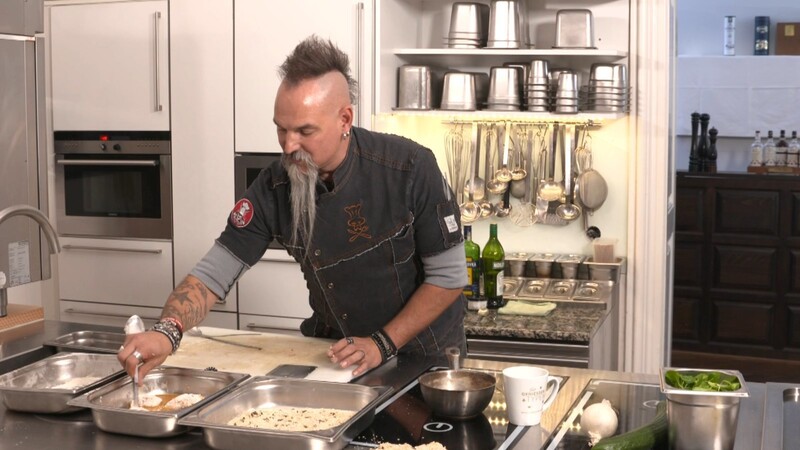 Zuschauer sollen alle Gerichte, die Ralf Jakumeit in seiner Show präsentiert, einfach nachkochen können.