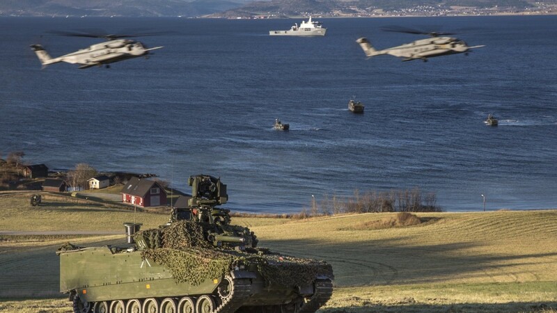 Rund 50.000 Soldaten üben in Norwegen zu Land, zu Wasser und in der Luft für den Ernstfall.