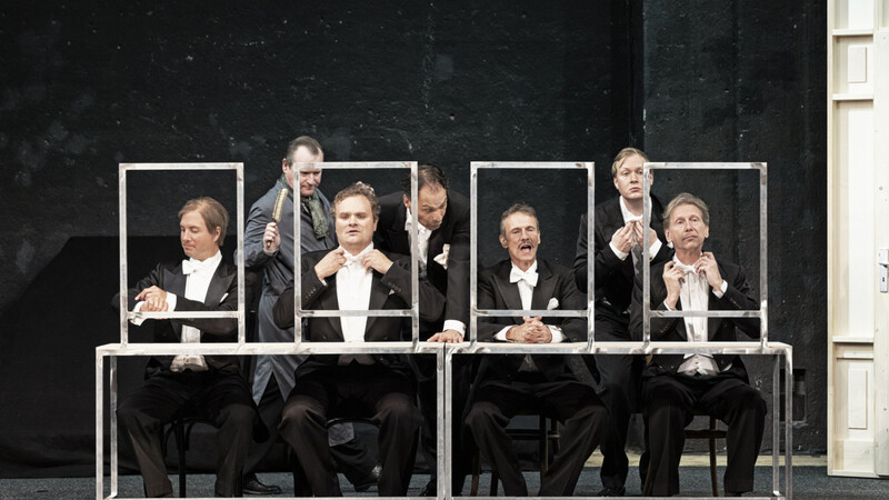 Die Comedian Harmonists vor einem ihrer Auftritte in Gottfried Greiffenhagens "szenischen Skizzen".