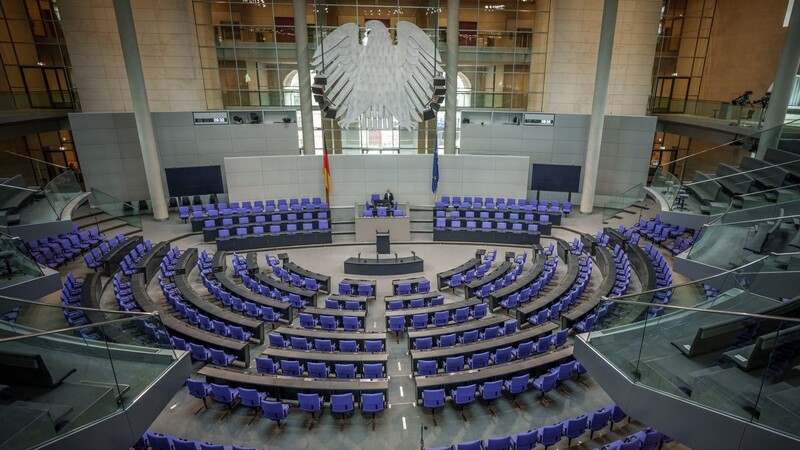 Der Bundestag soll schlanker werden. Die Union dürfte dem Konzept zur Wahlrechtsreform der Bundesregierung aber wohl kaum zustimmen.