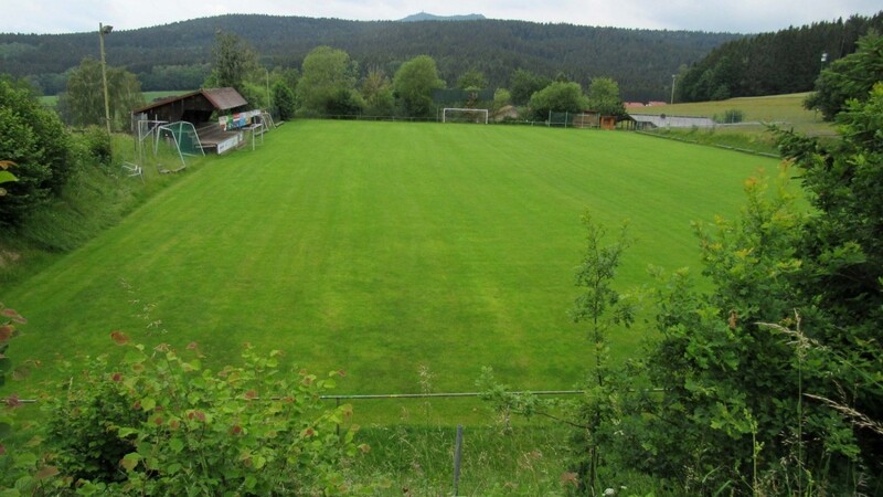 Der FC Ottenzell wird mit Unterstützung der Gemeinde den Fußballplatz käuflich erwerben.