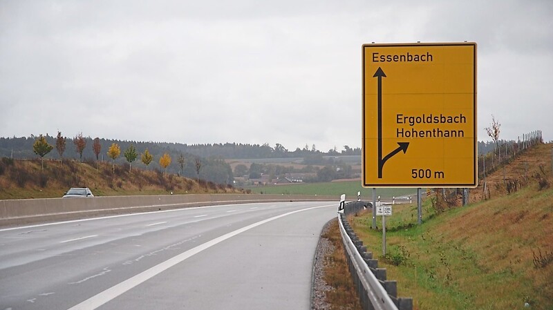 Am Dienstag werden Fahrer, die auf der B15neu Richtung Landshut unterwegs sind, ab der Anschlusstelle Ergoldsbach umgeleitet.