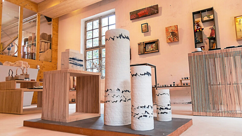 An den kommenden vier Wochenenden zeigen zehn Mitglieder des Vereins Kulturhandwerk ihre Stücke in der alten Schreinerei Hahn.
