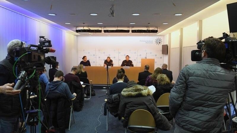 Pressekonferenz von Polizei und Staatsanwaltschaft zum Zusammenstoß der S-Bahnen.