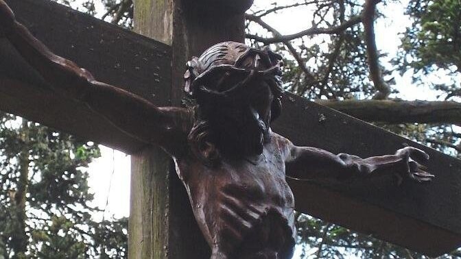 Das "Neumann-Kreuz" mit Christusfigur im Jahre 2006.