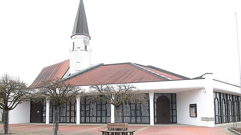 Die Nikola-Kirche prägt nicht nur den Ort, sondern auch das kirchliche Leben