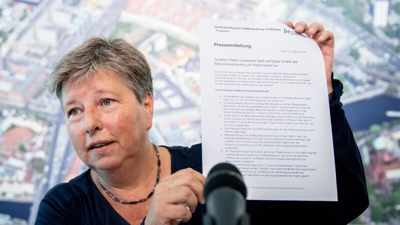 Katrin Lompscher (Linke), Berliner Senatorin für Stadtentwicklung und Wohnen, stellt Inhalte des Referentenentwurfs zum Mietendeckel vor.