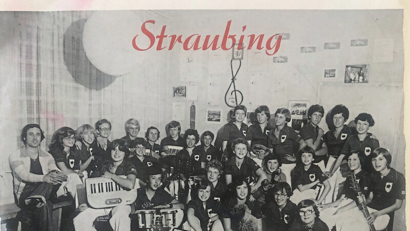 Das Cover der Schallplatte der Harmonika-Freunde Straubing aus dem Jahr 1977. A-Seite: An der schönen blauen Donau, B-Seite: Uh, Cha, Cha, Cha.