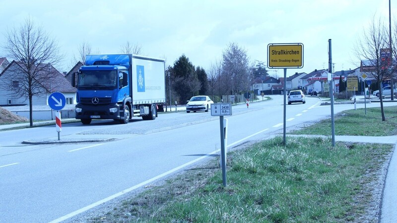 Die Gemeinden Leiblfing, Straßkirchen und Oberschneiding haben gemeinsam die Bayerische Verwaltungsschule beauftragt die überaus schwierige Rechtslage zur Verkehrssicherung der kommunalen Freibäder innerhalb der ILE Gäuboden zu bewerten.