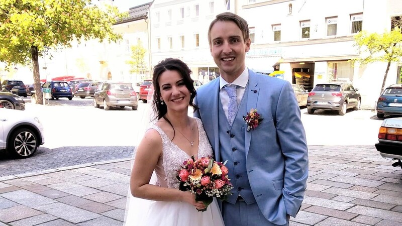 Für Peter & Monika Kuen läuteten die Hochzeitsglocken der Stadtpfarrkirche St. Augustinus in Viechtach.