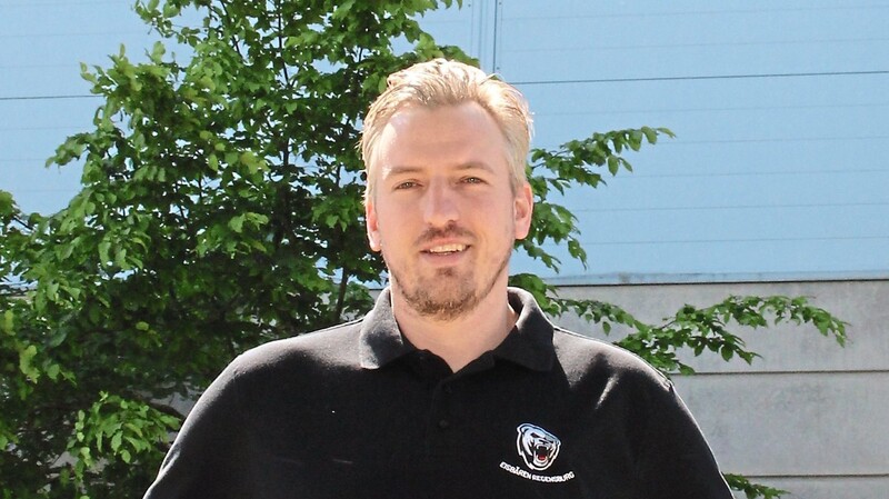 Der Meistermacher: Trainer Max Kaltenhauser führte die Eisbären Regensburg zum Titelgewinn in der Eishockey-Oberliga und damit zum Aufstieg in die zweihöchste deutsche Spielklasse, die DEL2.