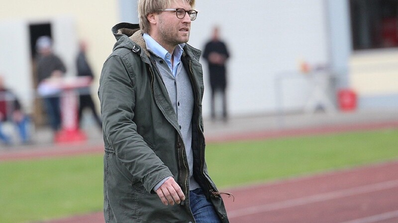 Bogens Trainer Andreas Wagner.