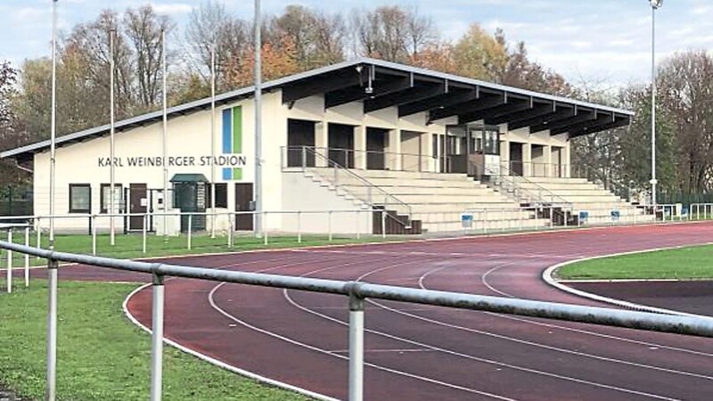 Die Heimat der Plattlinger Kickers: Das Karl-Weinberger-Stadion.