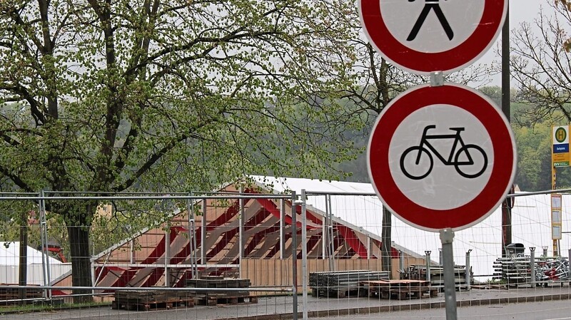 Die Sperrung der Oberpfalzbrücke sorgt für eine angespannte Verkehrslage zur diesjährigen Dult.