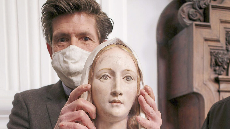 Marcel Offermann wird die Madonna restaurieren.