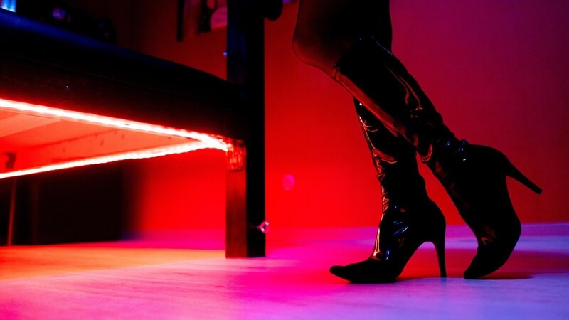 Die FDP will zum Schutz für Prostituierte ein landesweites Netz mit einer Beratungsstelle pro Regierungsbezirk.
