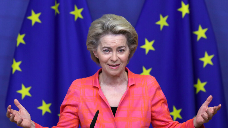 Seit einem Jahr ist Ursula von der Leyen (CDU) EU-Kommissionspräsidentin. Sie hat sich viel vorgenommen. Doch: Haushalt, Flüchtlinge, Brexit und Corona stellen die Kommissionschefin vor einen gewaltigen Berg von Problemen.