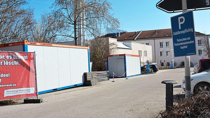 Zu Ostern und darüber hinaus werden die Container am Krankenhaus-Parkplatz wieder für Tests geöffnet. Nur an Ostermontag bleibt das Zentrum geschlossen.