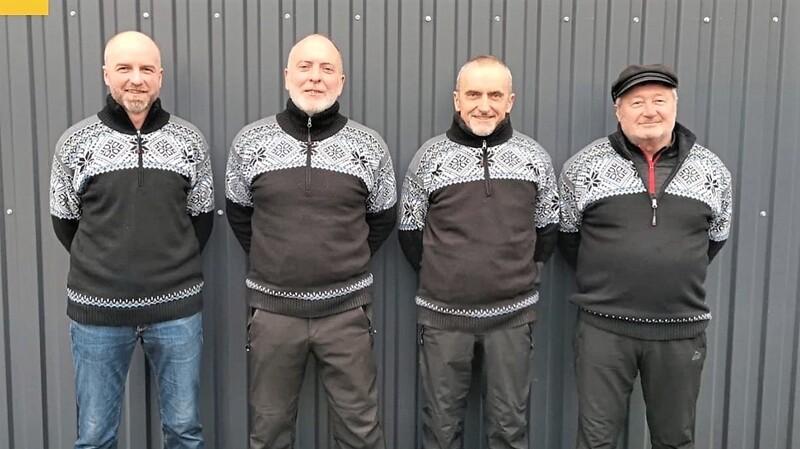 Die erfolgreiche erste Herrenmannschaft der Schönacher Stockschützen (von links): Abteilungsleiter Jürgen Willkofer, Hubert Tengler, Franz Fuß und Ludwig Diermeier.
