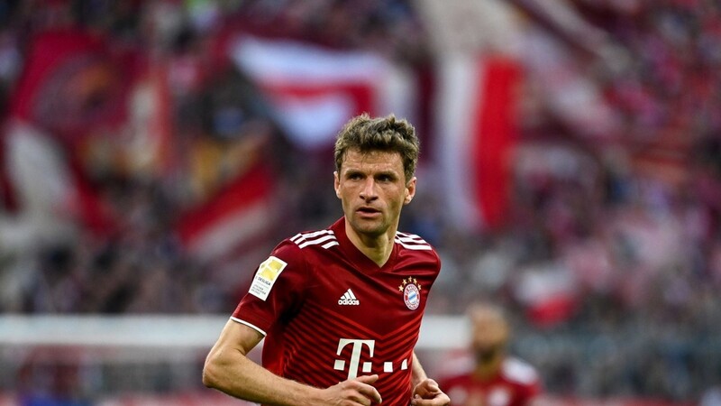 Gehört mittlerweile zum Inventar beim FC Bayern und hat seinen Vertrag bis 2024 verlängert: Thomas Müller.