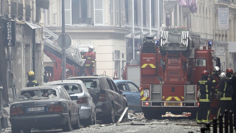 Spuren der Verwüstung: In der Pariser Innenstadt kam es am Samstagmorgen zu einer Explosion.
