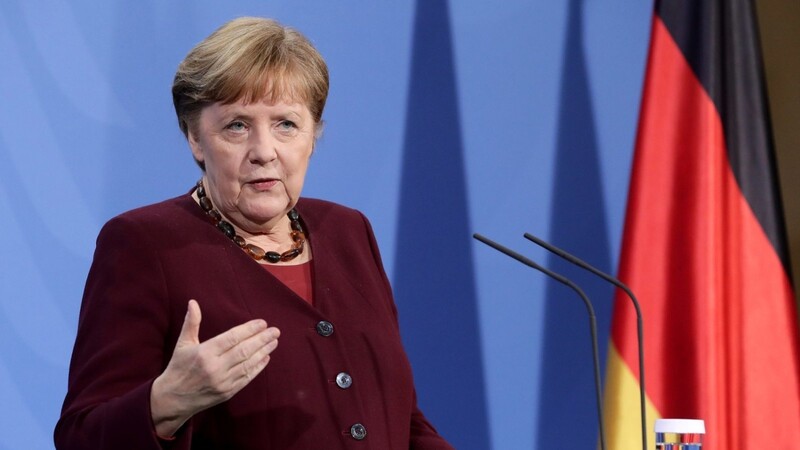 Bundeskanzlerin Angela Merkel (CDU) stellt in der Pressekonferenz im Kanzleramt die Ergebnisse der Telefonkonferenz mit den Ministerpräsidentinnen und Ministerpräsidenten der Länder vor.