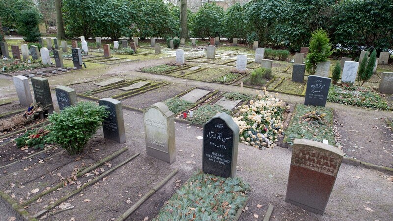 So wie hier auf dem Friedhof in Hamburg-Ohlsdorf könnte das muslimische Gräberfeld im neuen Teil des Straubinger Friedhofs aussehen.
