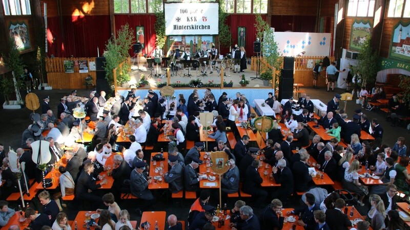Die KSK Hinterskirchen feierten ihr 100-jähriges Vereinsbestehen in der vollbesetzten Rampl-Festhalle.