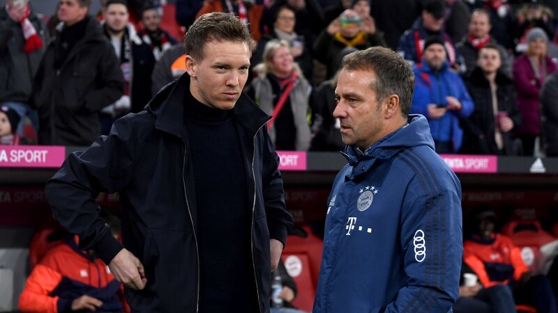 Hansi Flick (r.) könnte den FC Bayern gen DFB verlassen, Julian Nagelsmann von RB Leipzig könnte hingegen der neue Mann in München werden.