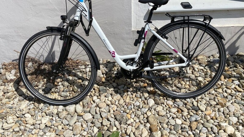 Die Polizei Landshut sucht nach dem Besitzer dieses Fahrrads. Es war in der Niedermayerstraße gestohlen worden.