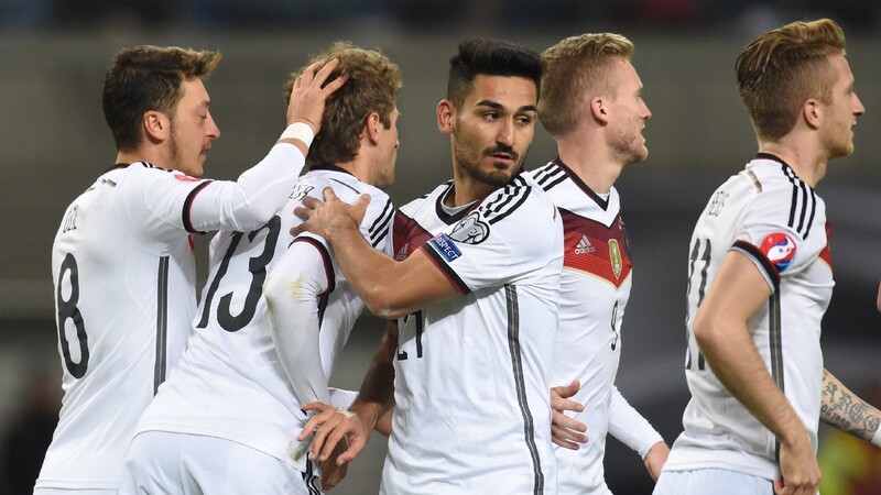Deutschland hat sich für die EM 2016 in Frankreich qualifiziert.