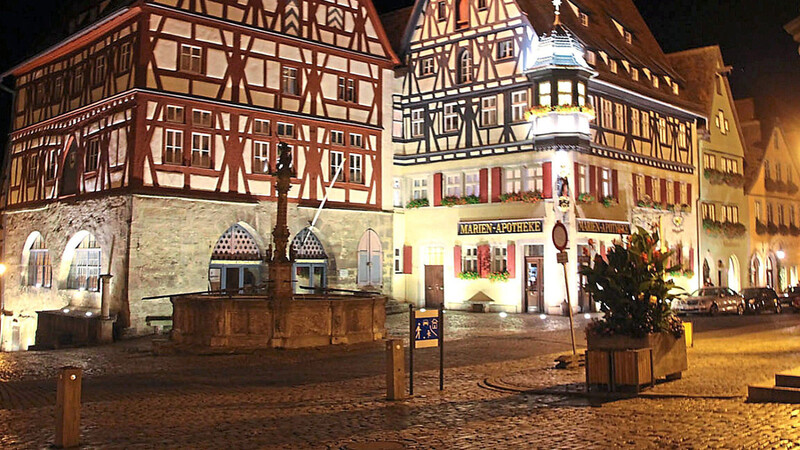 Das mittelalterliche Städtchen Rothenburg ob der Tauber bietet viele reizvolle Fotomotive.